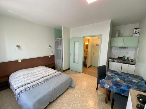 Apartamento Les Studios Meubl�s De La R�sidence Beatrice
