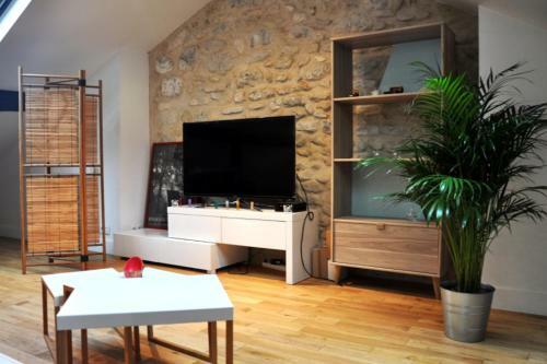 Charming Apartment In Boulogne