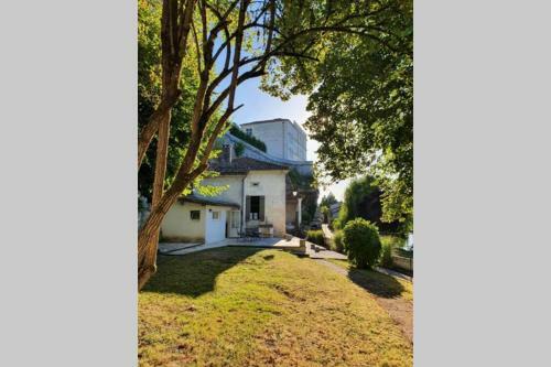 Villa Le Pavillon: Refuge Reposant, Exclusif, Au Ch�teau