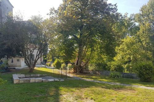 Villa Le Pavillon: Refuge Reposant, Exclusif, Au Ch�teau