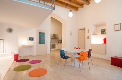 Modern Apartment In Historic Building