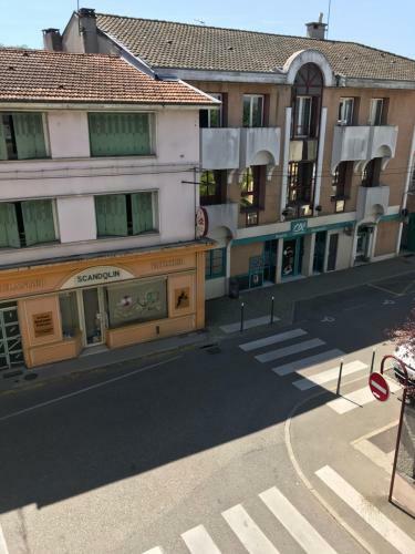 Apartamento Appart Meubl� Bourgoin