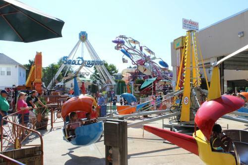 Oceanus Motel - Rehoboth Beach