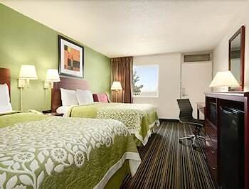 Motel Days Inn Shelby