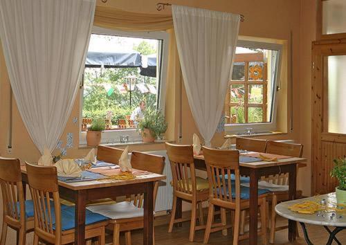 Hostal Hotel Gr�nwald