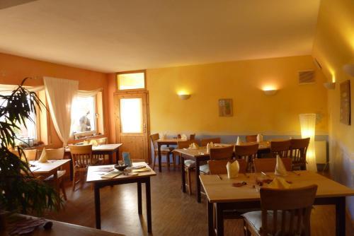 Hostal Hotel Gr�nwald