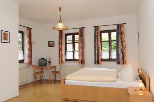 Hotel Gasthaus Sch�llmann