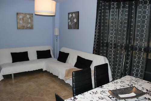 Holiday Apartments Malvarrosa Beach