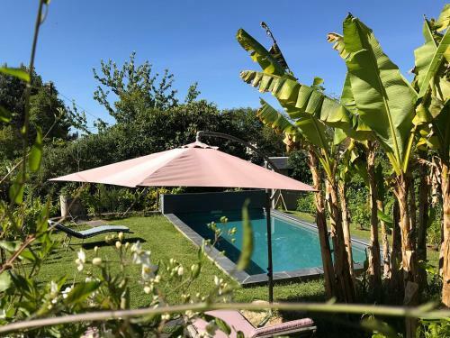 Le Pain de Lune G�te Et Chambre D'h�tes Avec Piscine