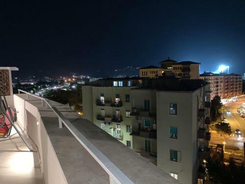 Apartamento Nuovo Attico Con Terrazza 5 Minuti Dal Mare