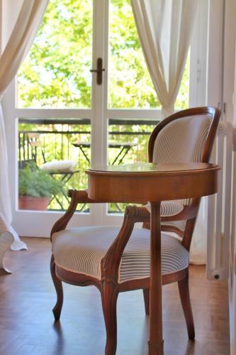 Hostal Elicriso Suites