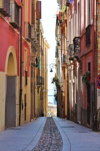 Hostal Elicriso Suites