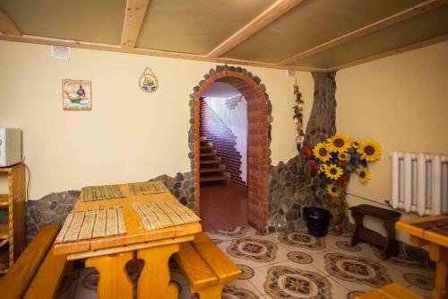 Posada Lisoviy Zatyshok