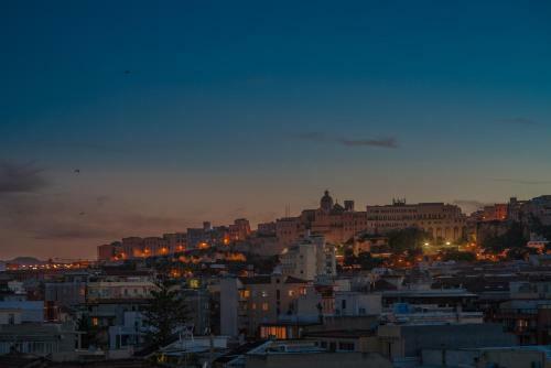 Apartamento La Maison Boho . Terrazza Su Cagliari . Wifi AC