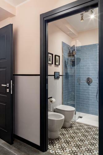 Hostal Contus R�tro Guest House