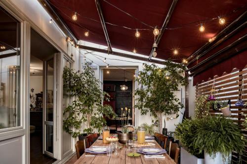 Hostal Contus R�tro Guest House