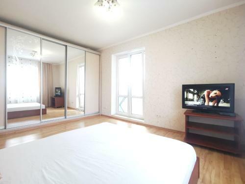 Lavina Mall Apartments 4