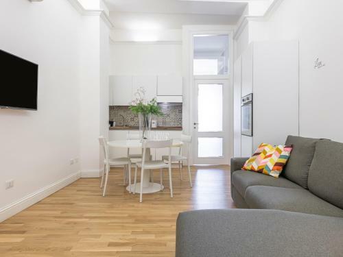 Queen Margaret Apartment - City Centre