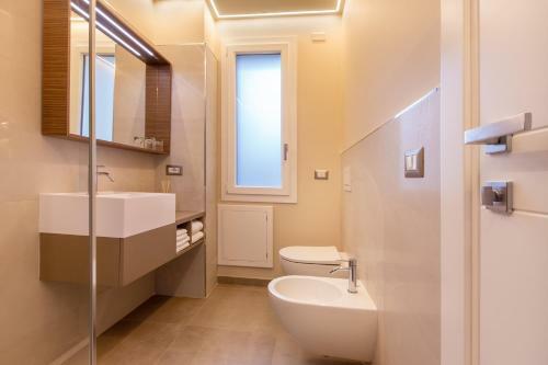 Hostal Arkadia Rooms & Apartments