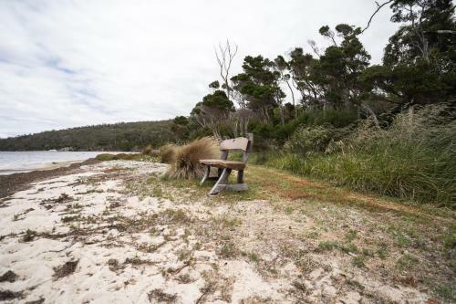Sea Eagle Retreat