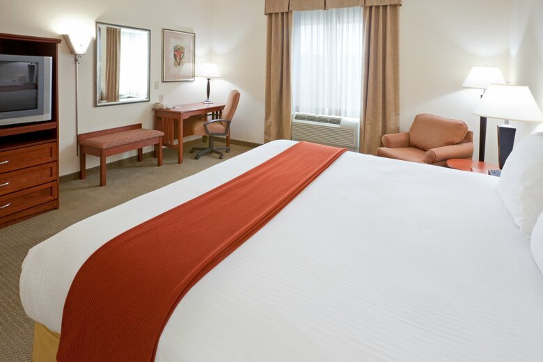 Holiday Inn Express Hotel & Suites Decatur, Tx