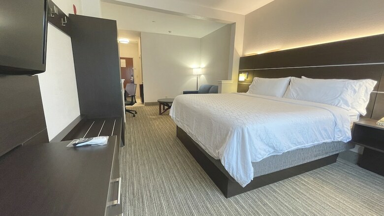 Holiday Inn Express Hotel & Suites Decatur, Tx
