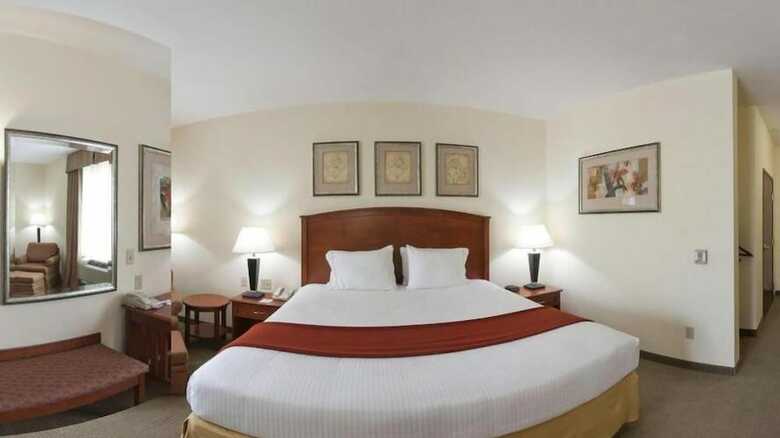 Holiday Inn Express Hotel & Suites Decatur, Tx