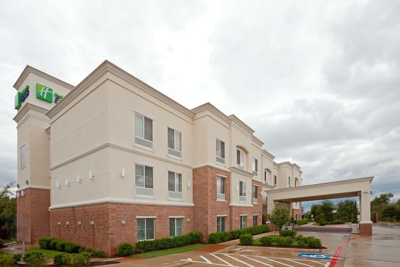 Holiday Inn Express Hotel & Suites Decatur, Tx
