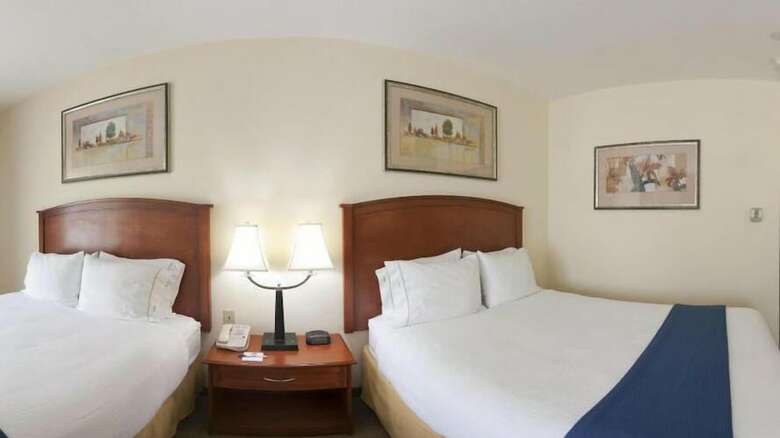 Holiday Inn Express Hotel & Suites Decatur, Tx