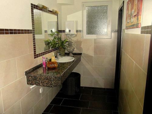 Hostal Landgasthof Zum Sorpetal