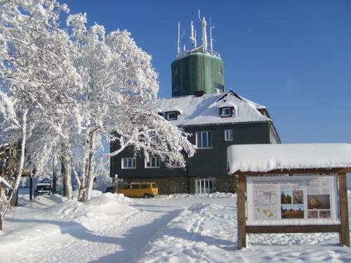 Hostal Landgasthof Zum Sorpetal