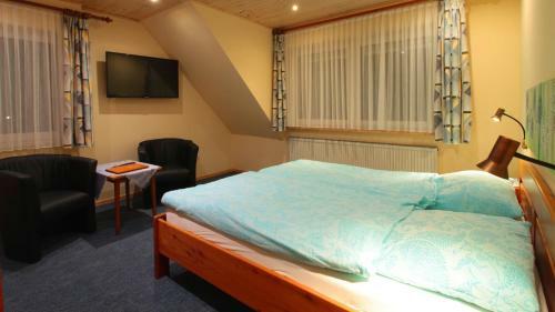 Hostal Landgasthof Zum Sorpetal