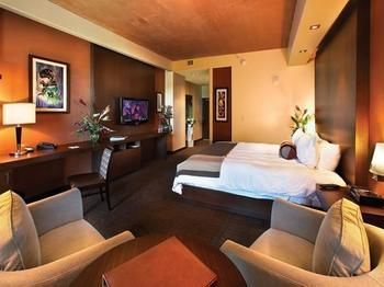Hotel Isleta Resort & Casino