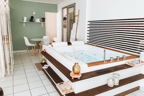 Apartamento Nuit D'exception - Loft Avec Jacuzzi
