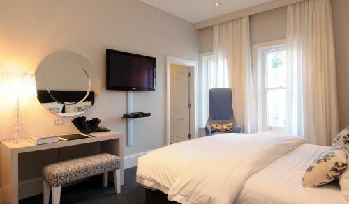 The Stirling Hotel