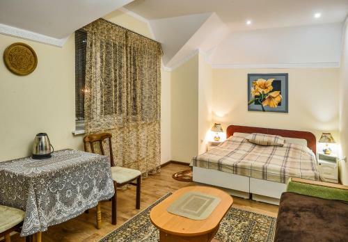 Bed & Breakfast ??????????? / Mieszkania / Apartments Svitlana