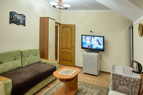 Bed & Breakfast ??????????? / Mieszkania / Apartments Svitlana