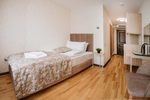 Hotel ??????