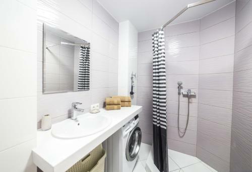 Apartments Roksolany 16
