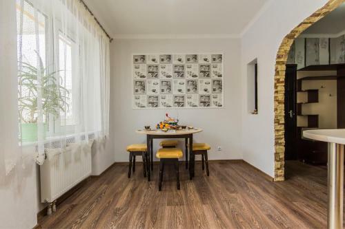 Apartment For A Day In Vishnevoe