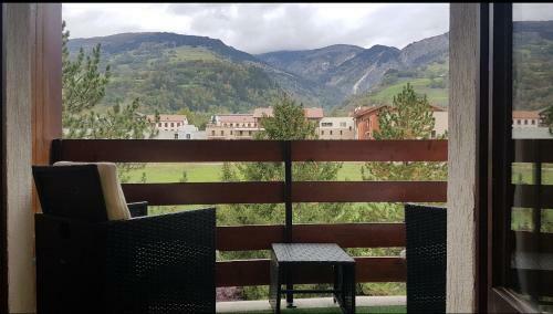 Apartamento T3 Duplex Dernier �tage. Piscine Et Parking Priv�