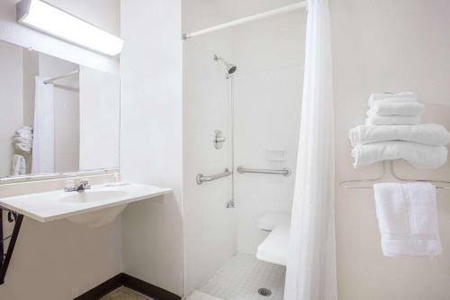 Motel Super 8 By Wyndham Warner Robins