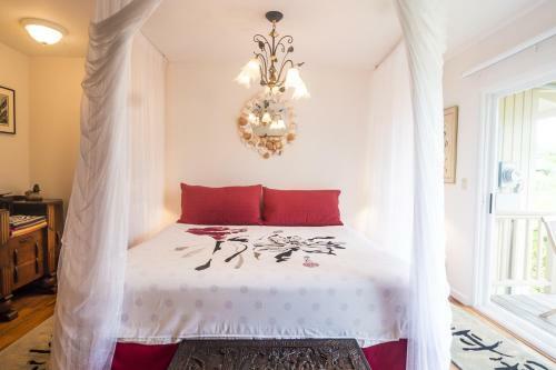 Hale Ho'o Maha Bed And Breakfast