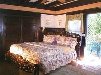 Bed & Breakfast A White Jasmine Inn