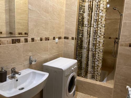 Apartment Close To Roshen Fountain