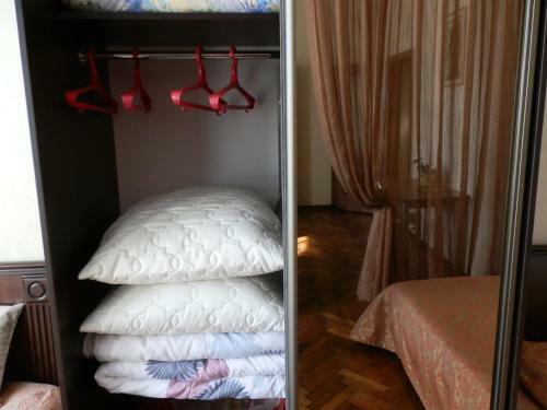 Apartment Close To Roshen Fountain