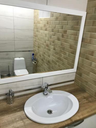 Hostal Holiday House