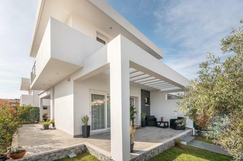 Rodani's Villa - Unforgettable Sunrise