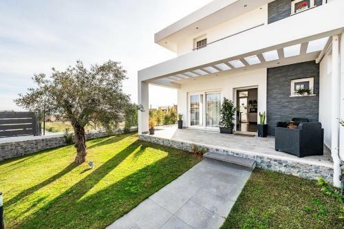 Rodani's Villa - Unforgettable Sunrise