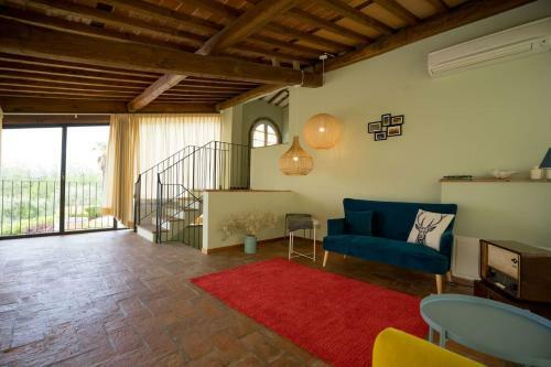 Casale Rinnovato Immerso Nella Campagna Con Splendida Piscina E Jacuzzi